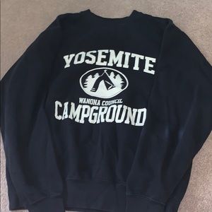 brandy melville Yosemite crew neck sweatshirt